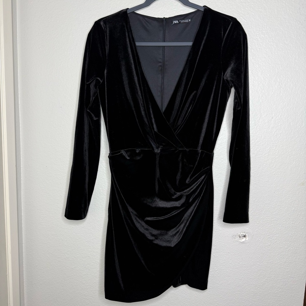ZARA WOMEN'S M BLACK VELVET MINI DRESS LONG SLEEVES V-Neck Draped Ruched